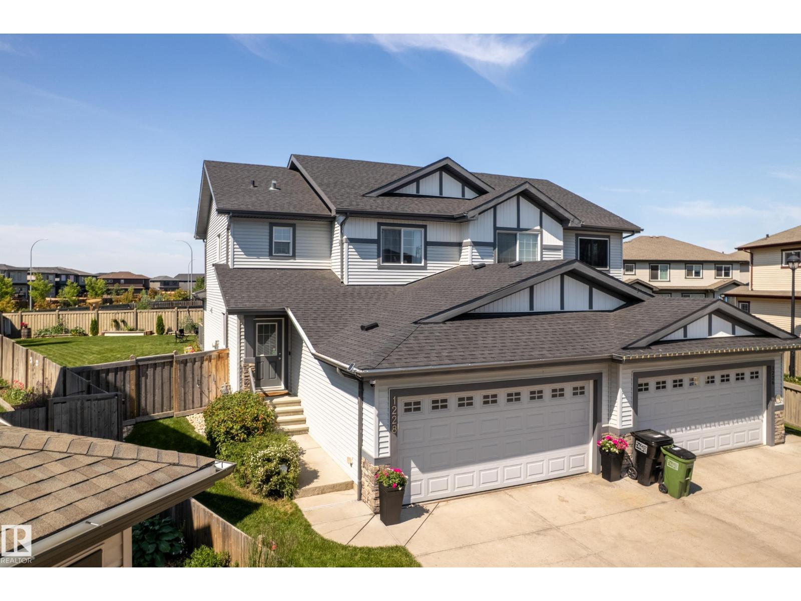 1228 176 ST SW