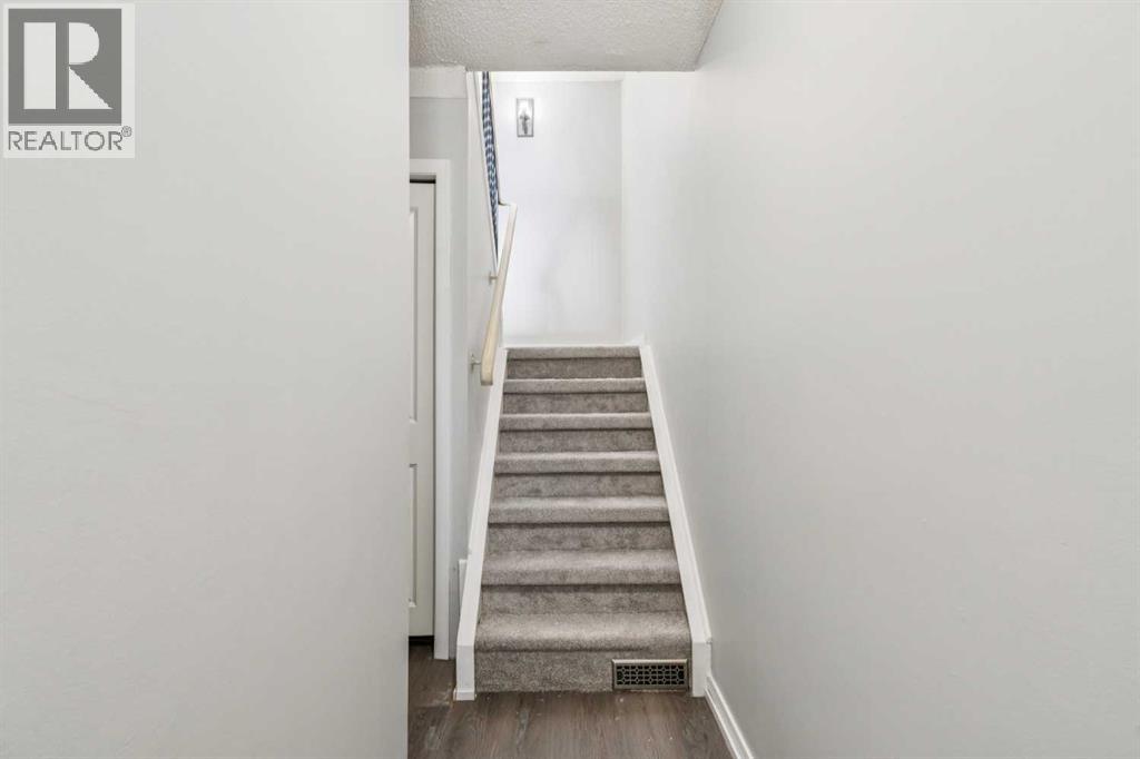 98, 2519 38 Street NE