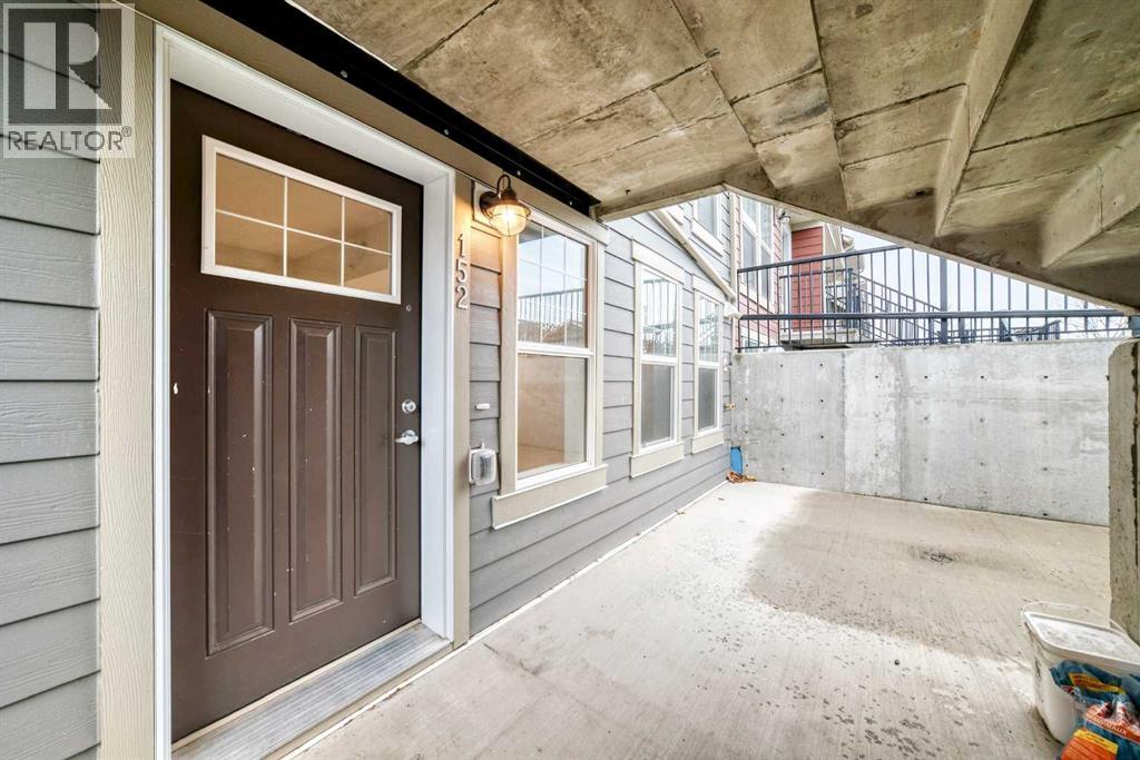 152 Cranbrook Square SE