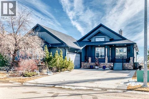 33 Boulder Creek Manor SE Langdon AB T0J1X3