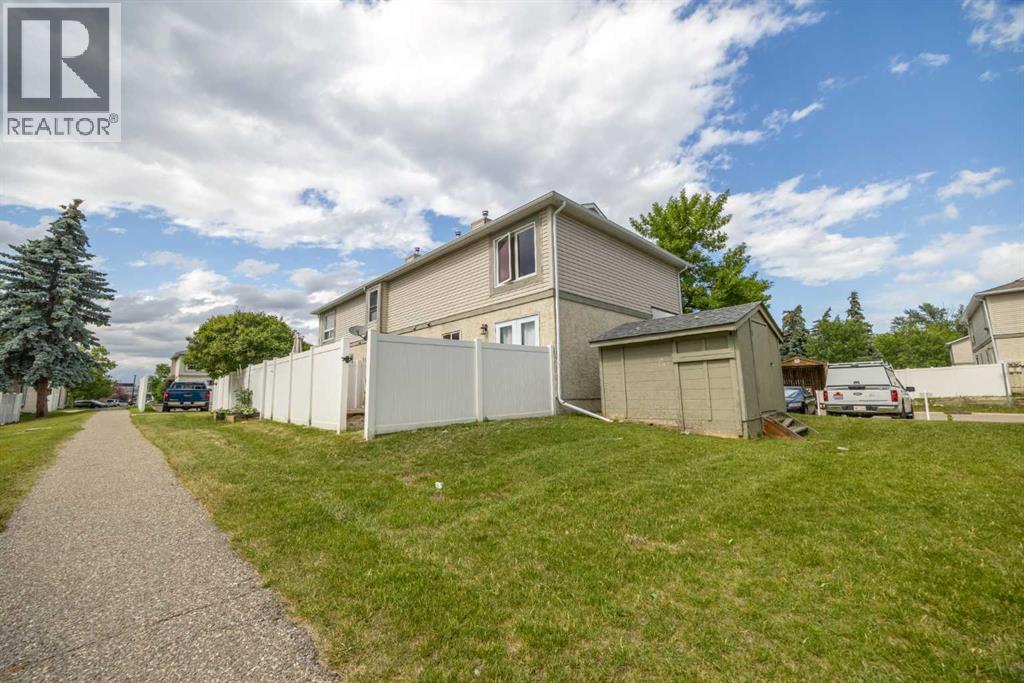 105 Deer Ridge Lane SE