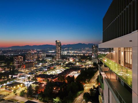 3102 10428 WHALLEY BOULEVARD Surrey BC V3T0W2