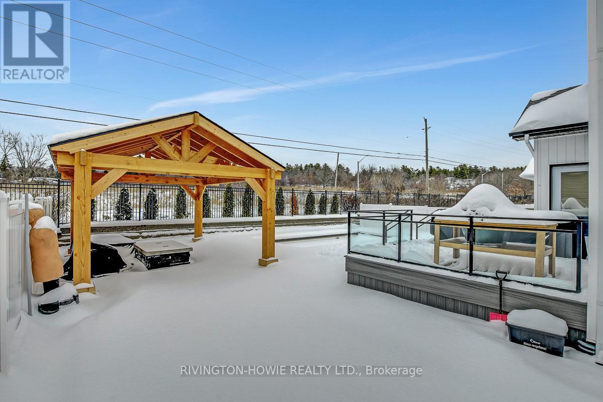 743 MEADOWRIDGE CIRCLE