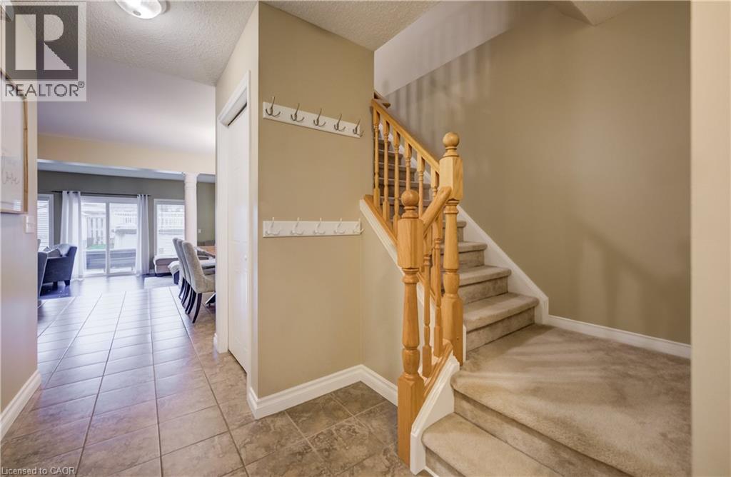 23 NORTHCLIFFE Crescent