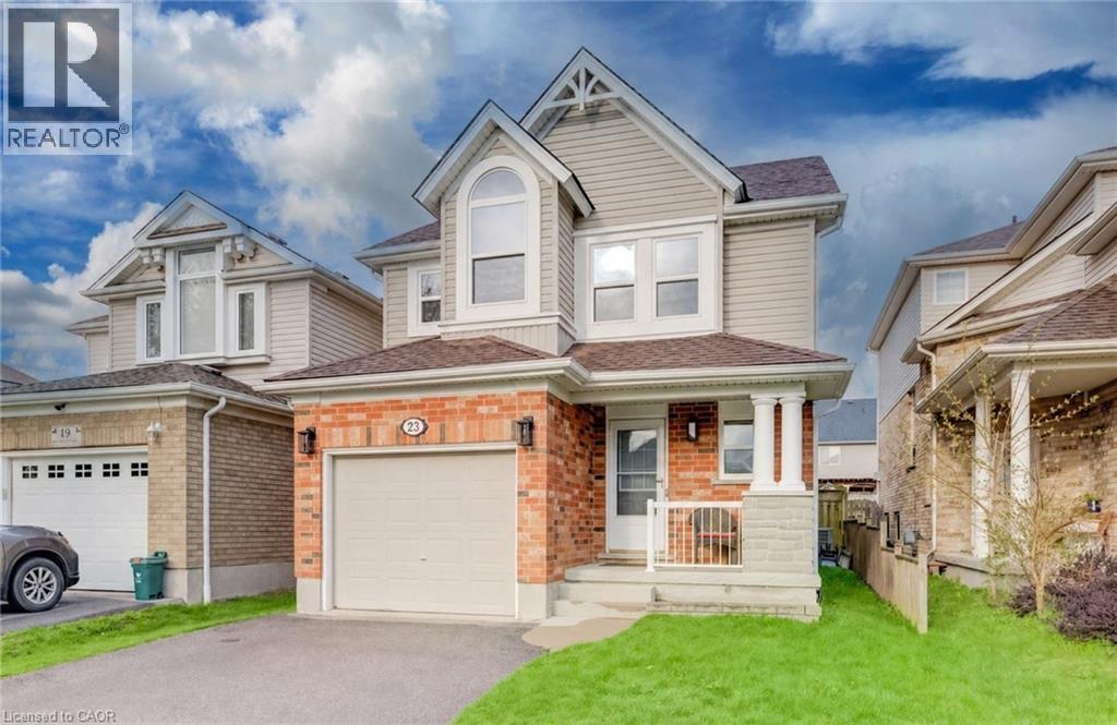 23 NORTHCLIFFE Crescent