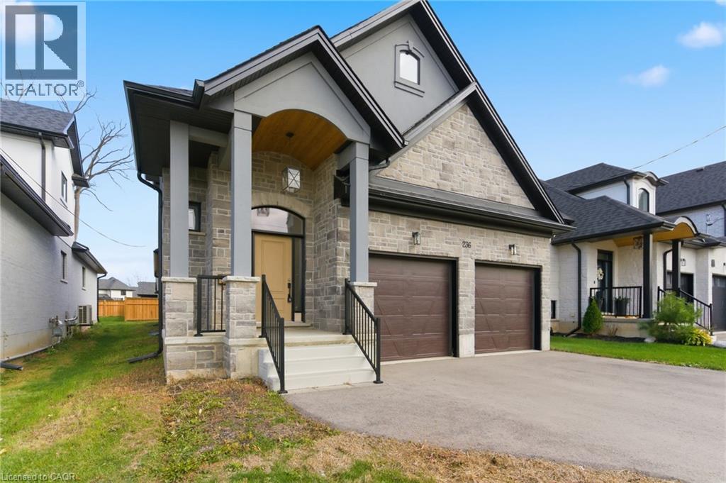 236 MOUNT PLEASANT Street