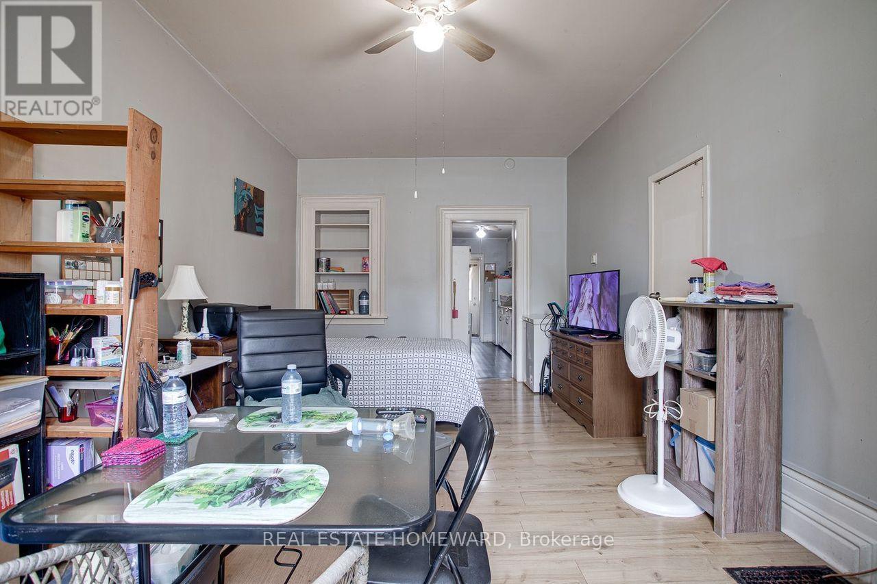 15 - 17 JAMES STREET W