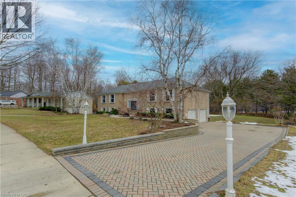 395 WARRINGTON Drive