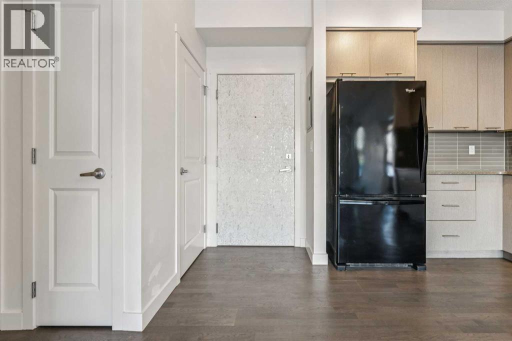 2107, 175 Silverado Boulevard SW