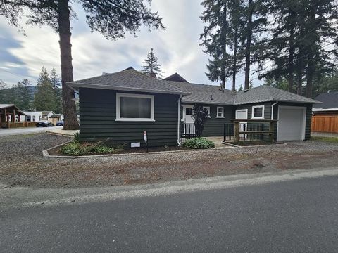 389 ALDER ST STREET|Cultus Lake North Cultus Lake BC V2R4Z1