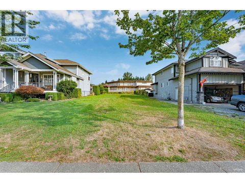23217 117 AVENUE Maple Ridge BC V2X7Z2
