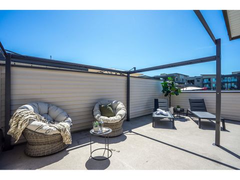32 20849 78B AVENUE Langley BC V2Y0X6
