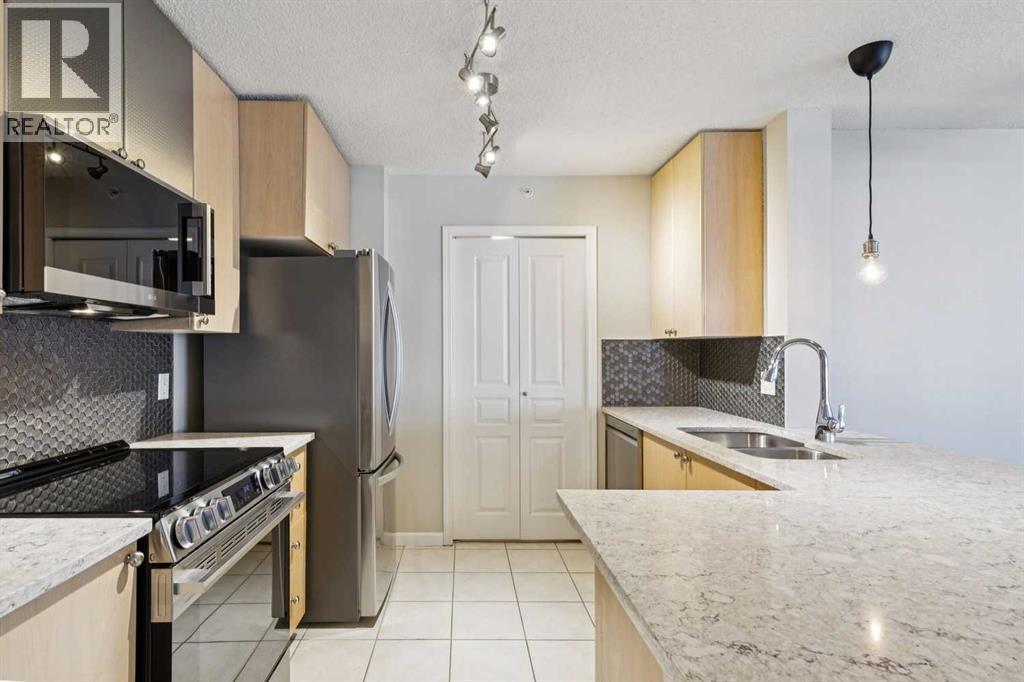 307, 25 Richard Place SW