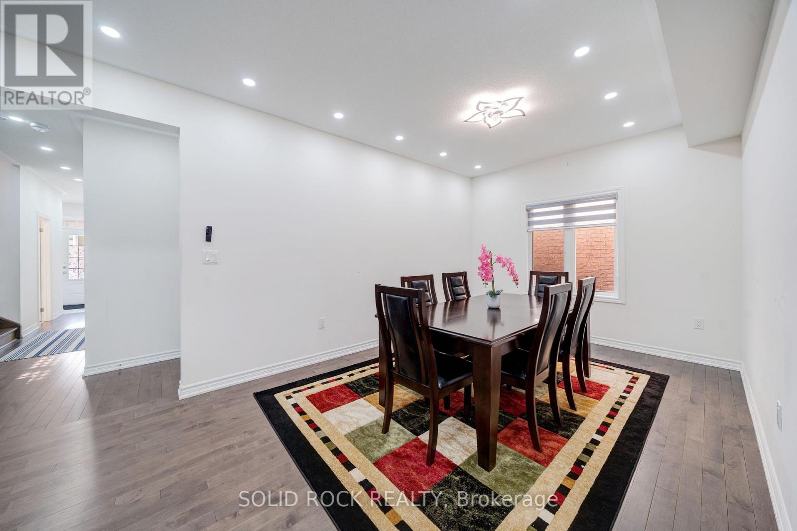 225 FLEETWOOD DRIVE