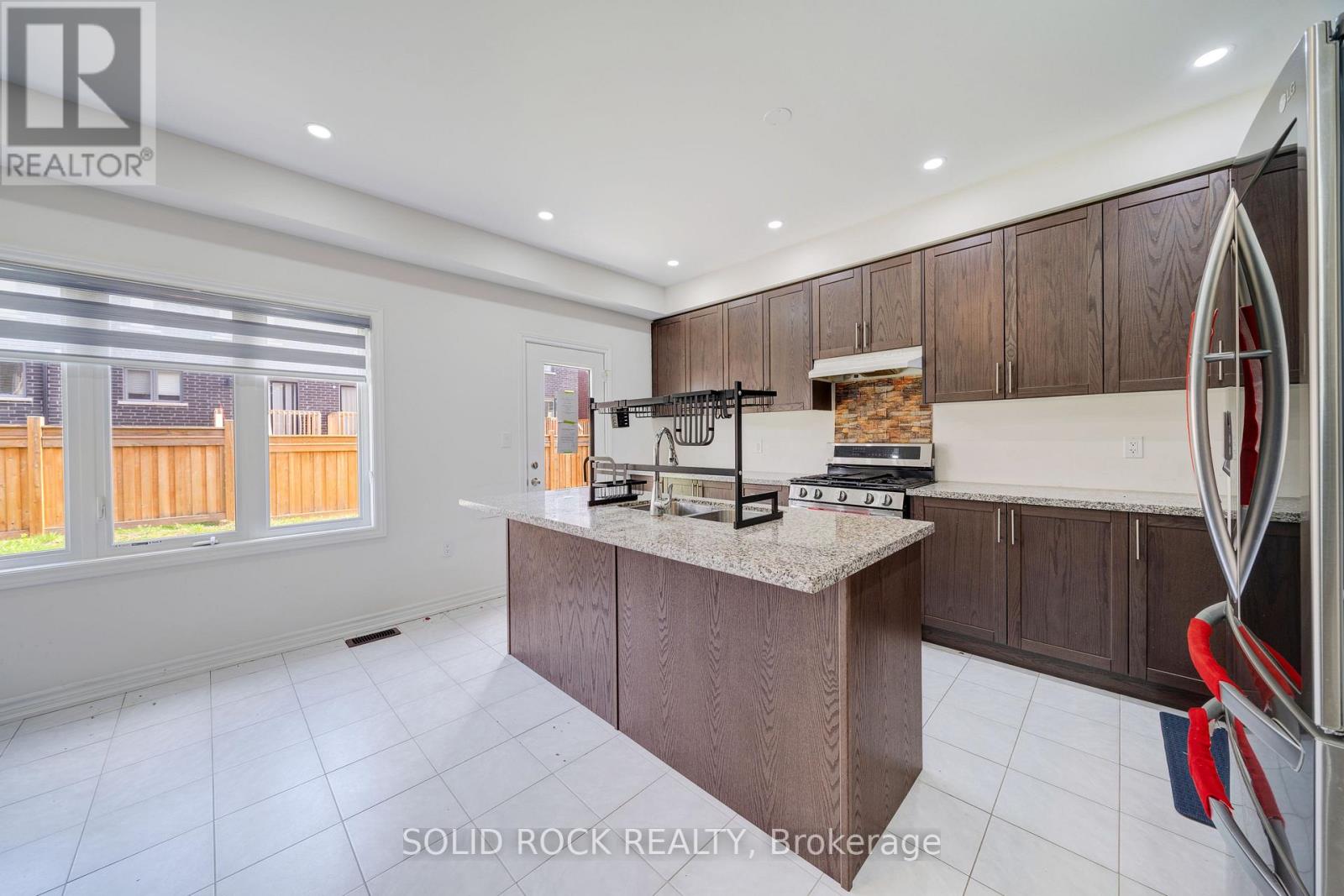 225 FLEETWOOD DRIVE