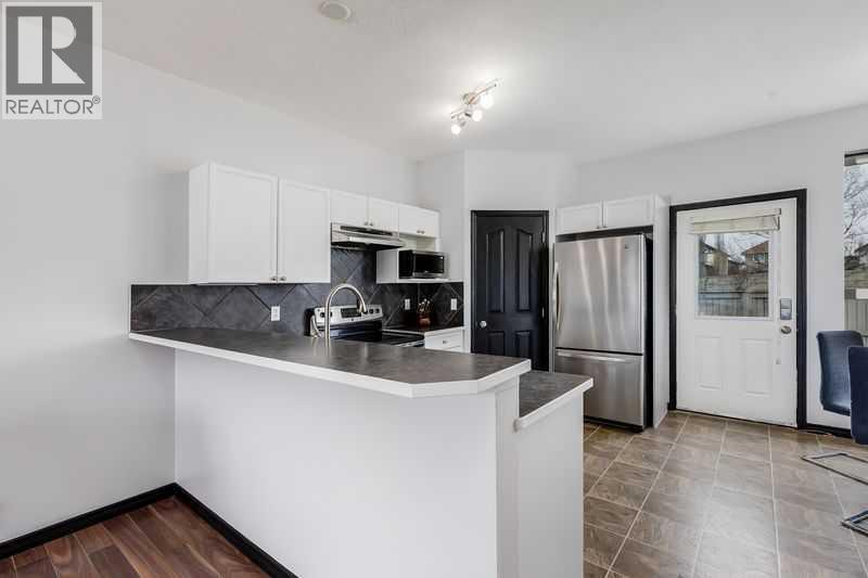 1001, 703 Luxstone Square SE