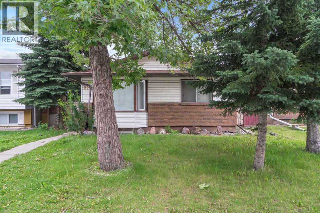 319 Rundlelawn Road NE