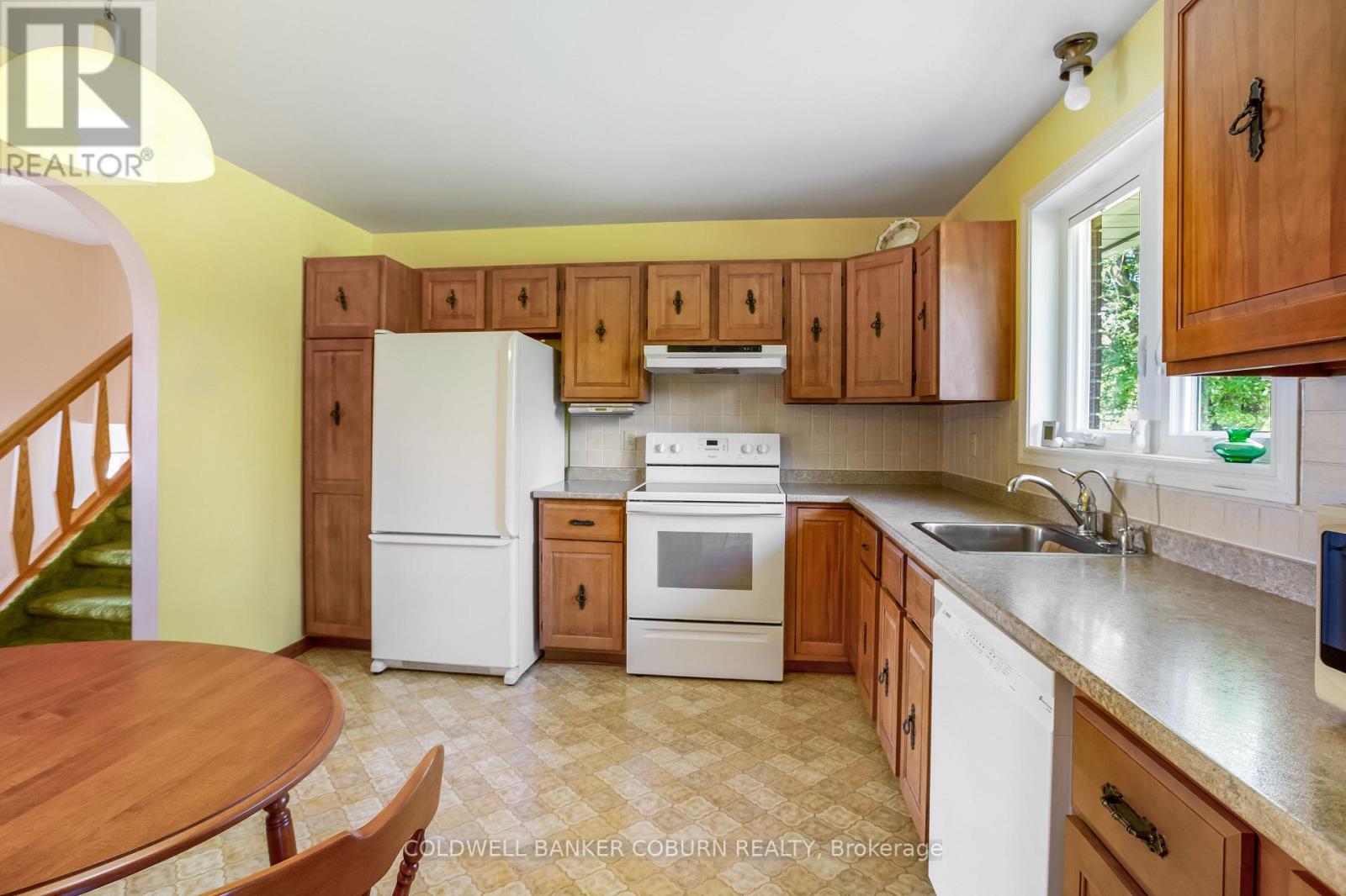 12169 LAKESHORE DRIVE