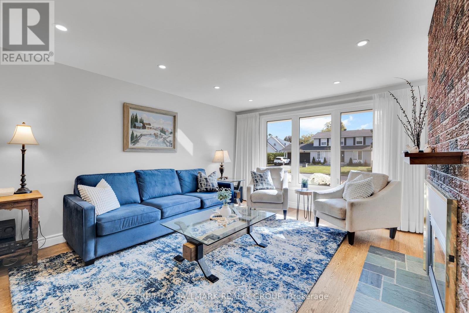 118 QUEENSLINE DRIVE