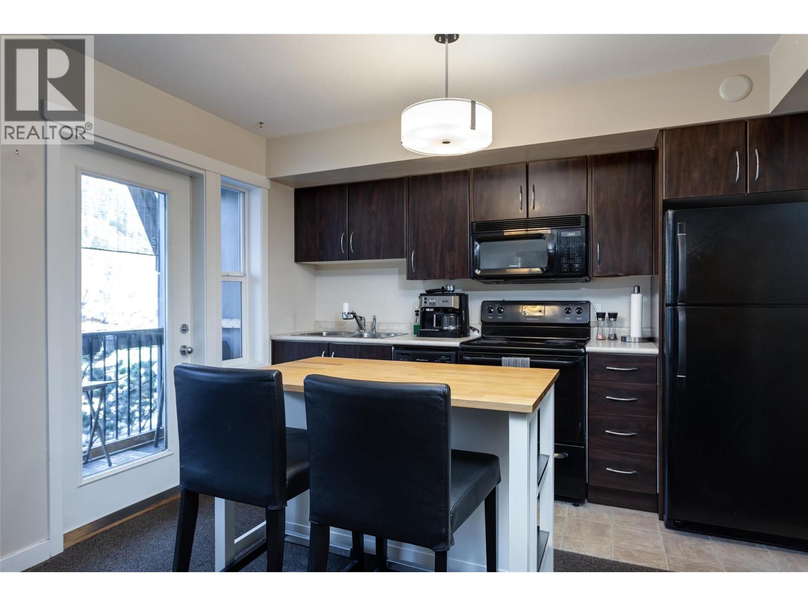 1475 Glenmore Road N Unit# 205A