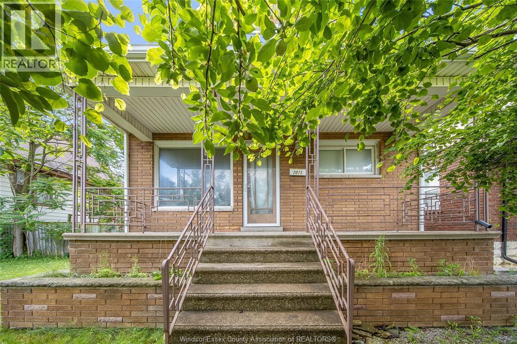 2075 OTTAWA STREET