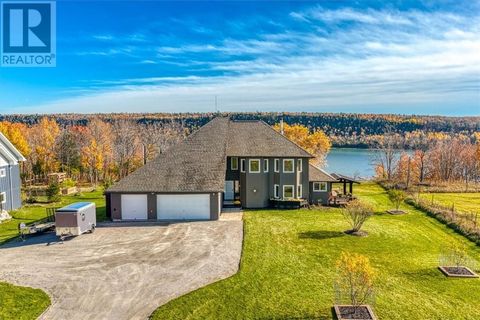 36 Fraser Street Gore Bay, Manitoulin Island ON P0P1H0