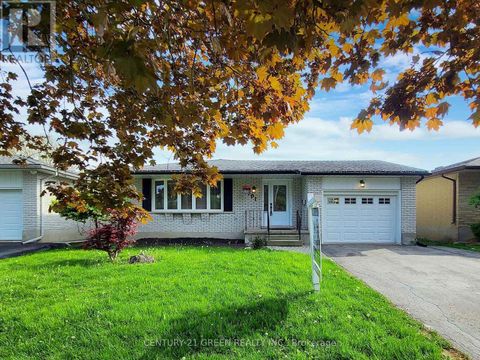 591 DOGWOOD LANE Waterloo ON N2L4Y1