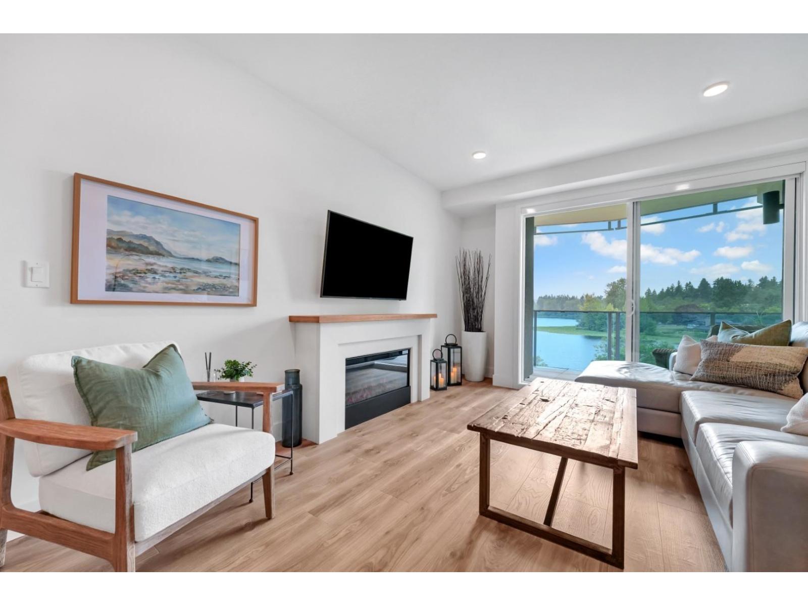404 33160 PLAXTON CRESCENT