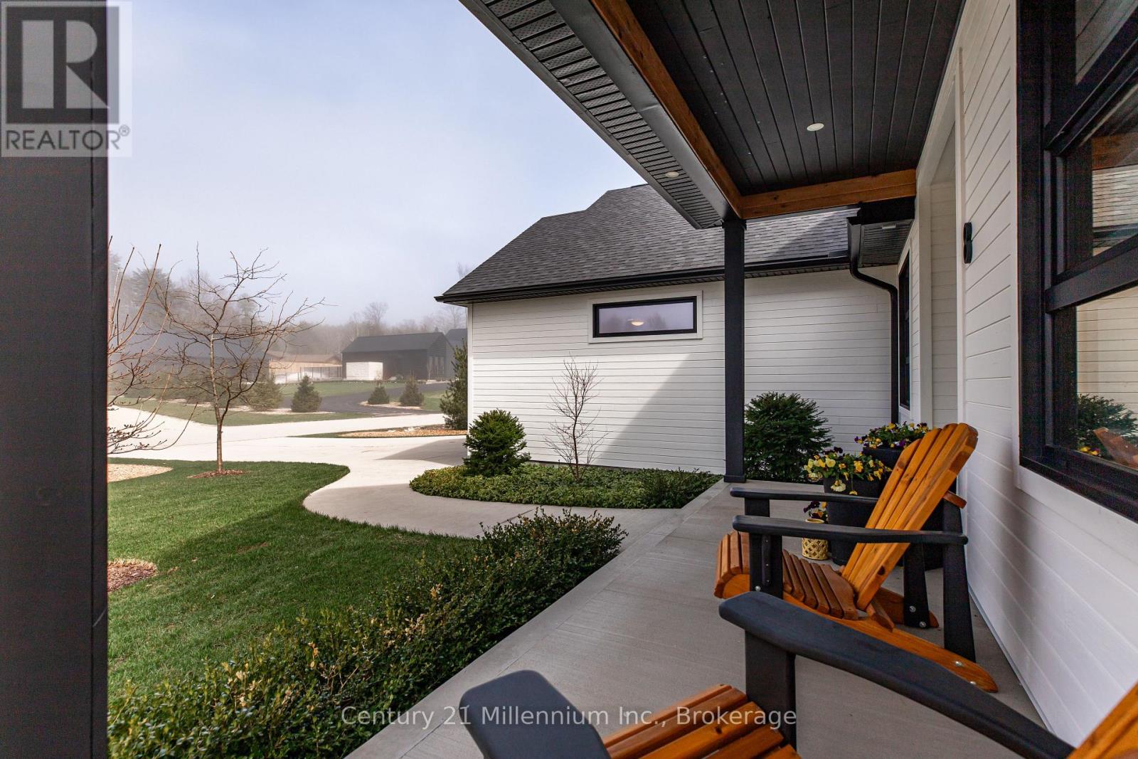 8 SUNSET PLACE