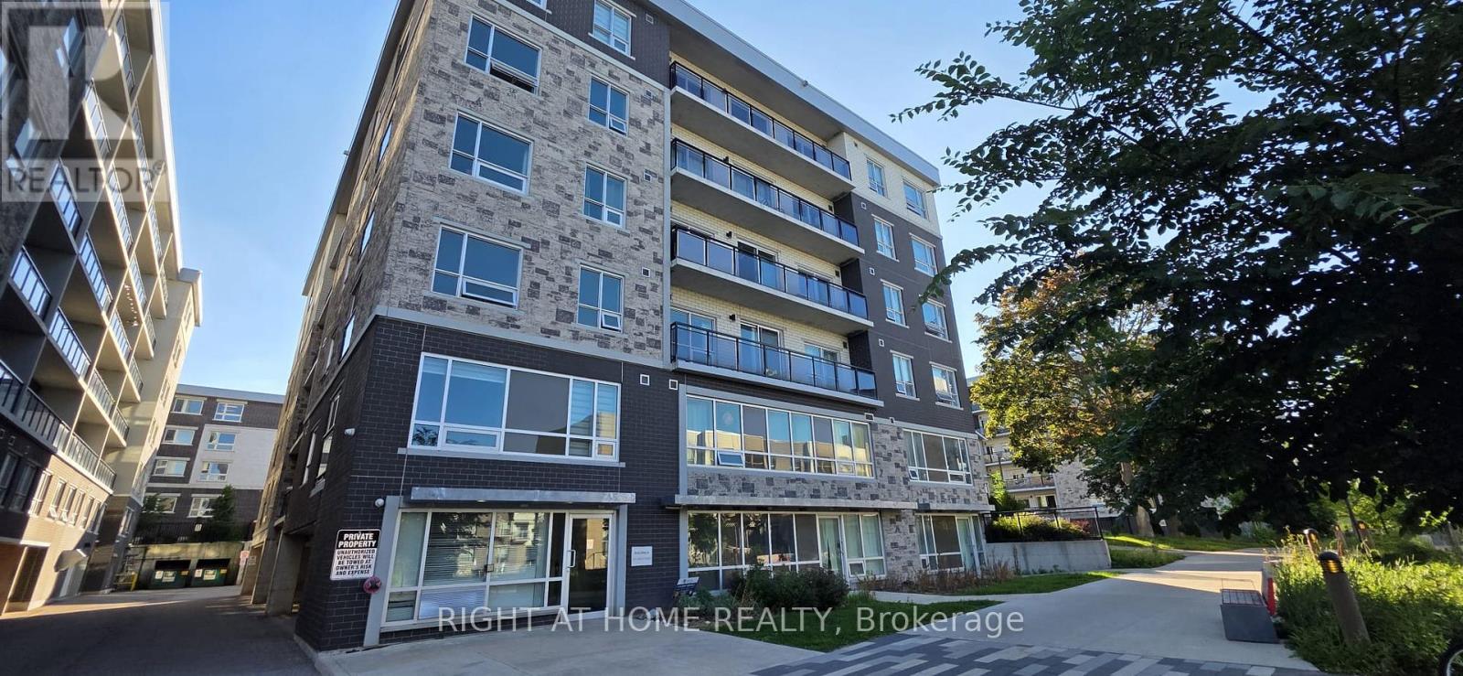206 - 275A LARCH STREET