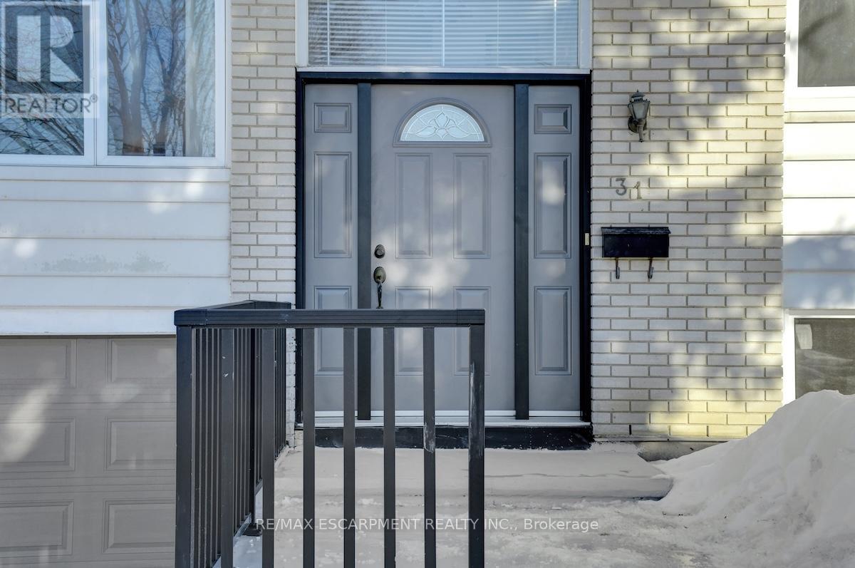 31 BELLFIELD STREET