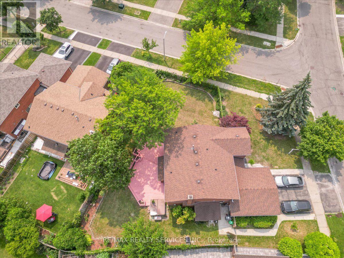 79 BURGBY AVENUE