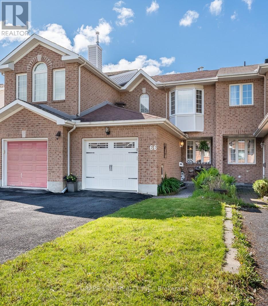 66 DAVENTRY CRESCENT