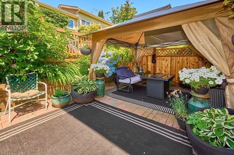 562 W KEITH ROAD North Vancouver BC V7M1M4
