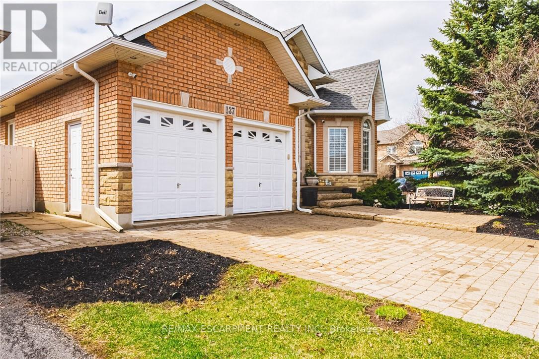 137 PINEHILL DRIVE