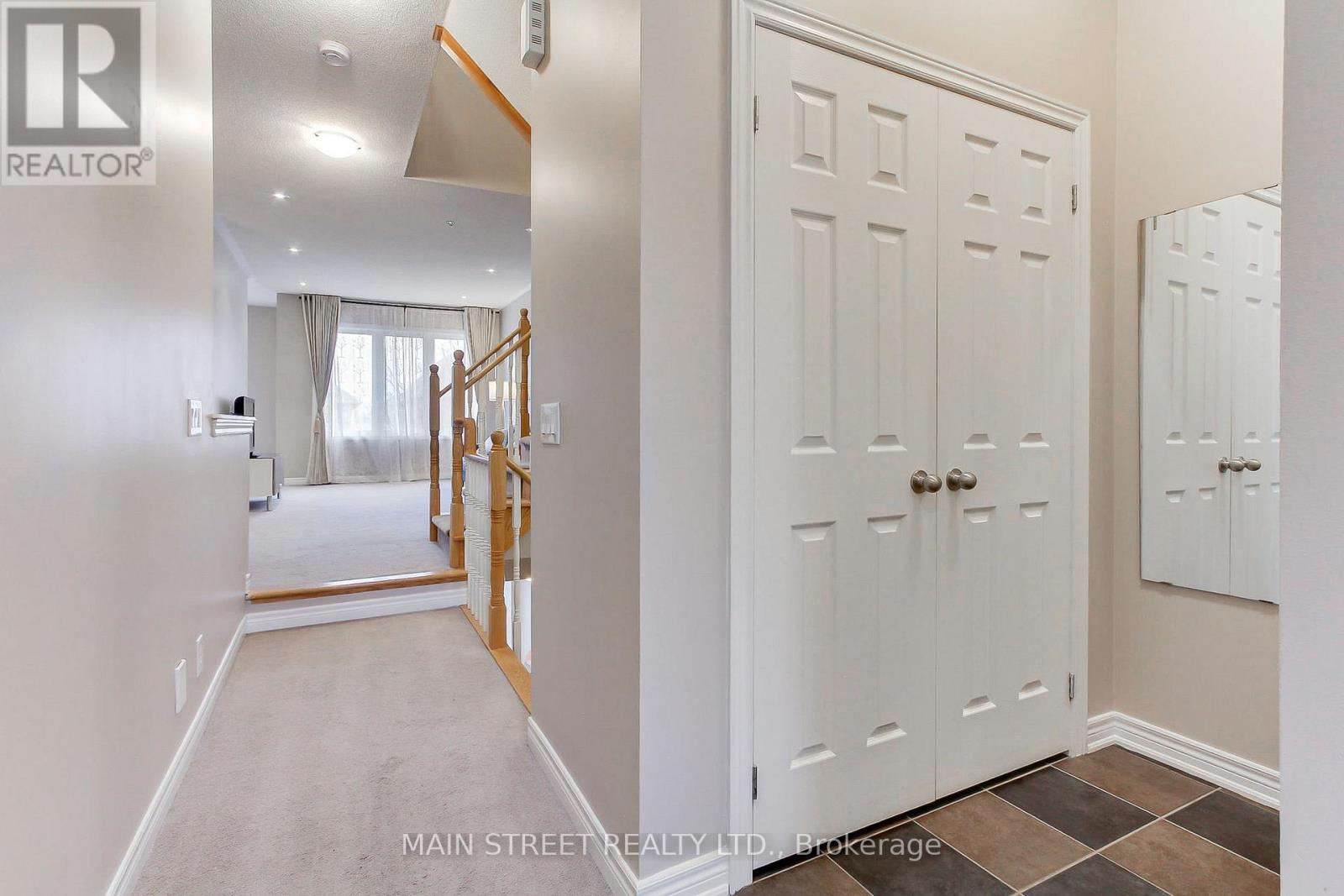 42 COURTLAND CRESCENT