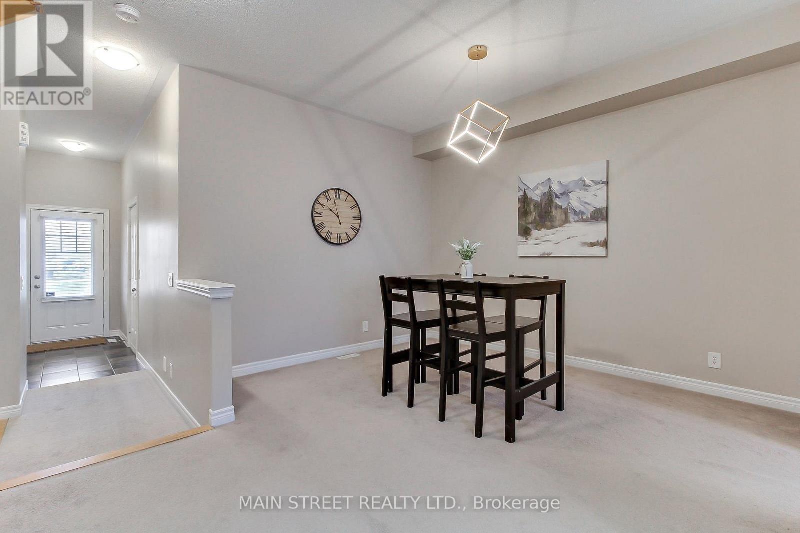 42 COURTLAND CRESCENT