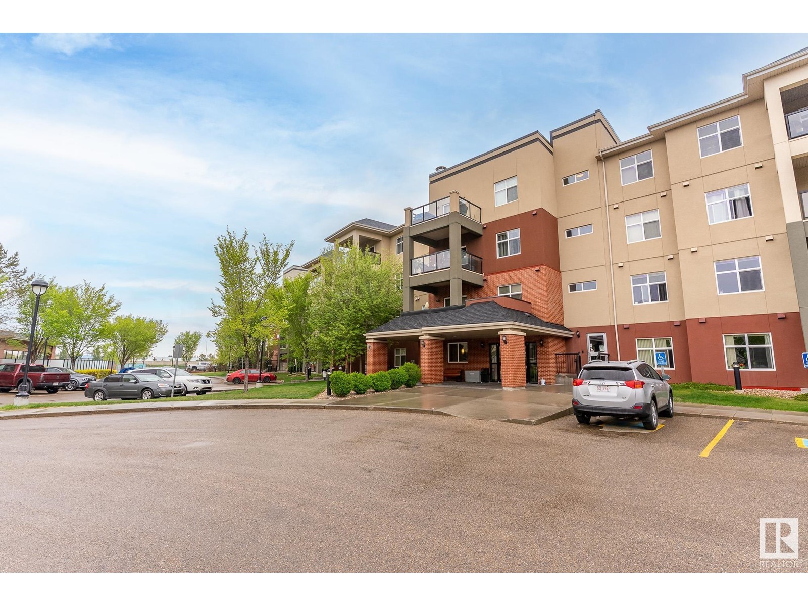 #437 7825 71 ST NW