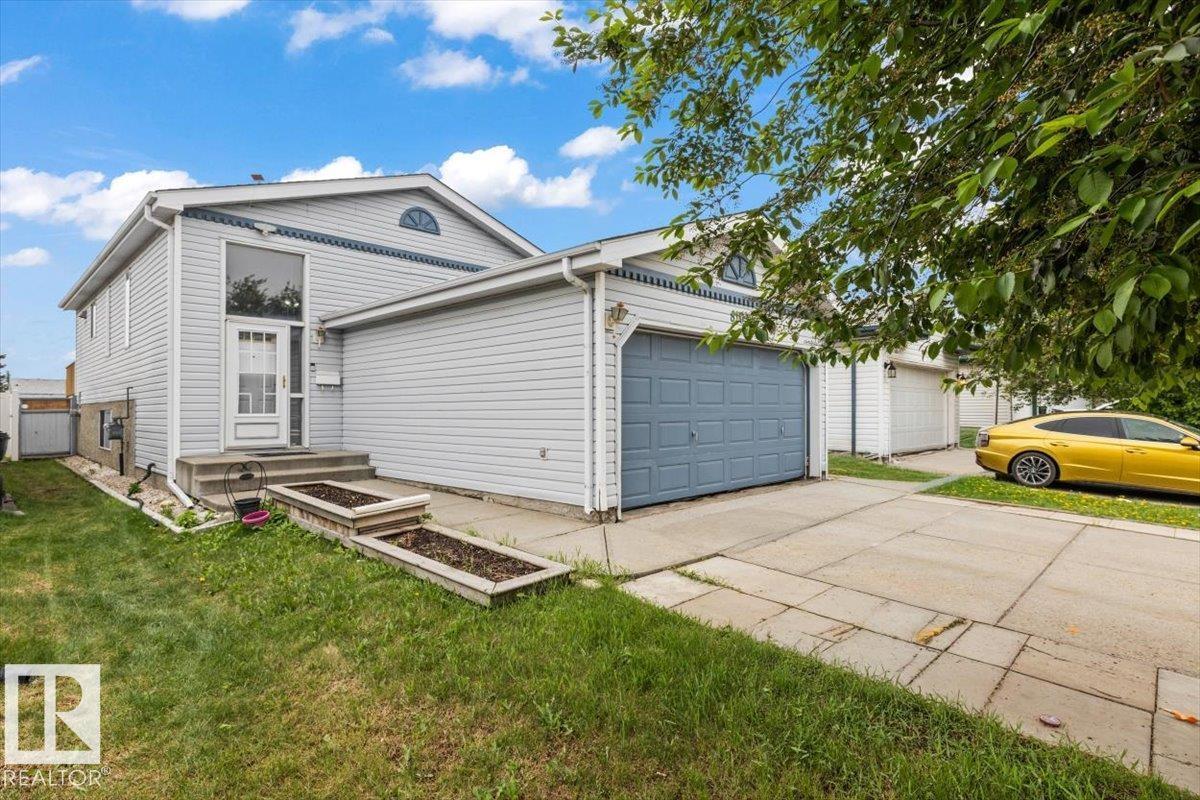 8103 154 AV NW