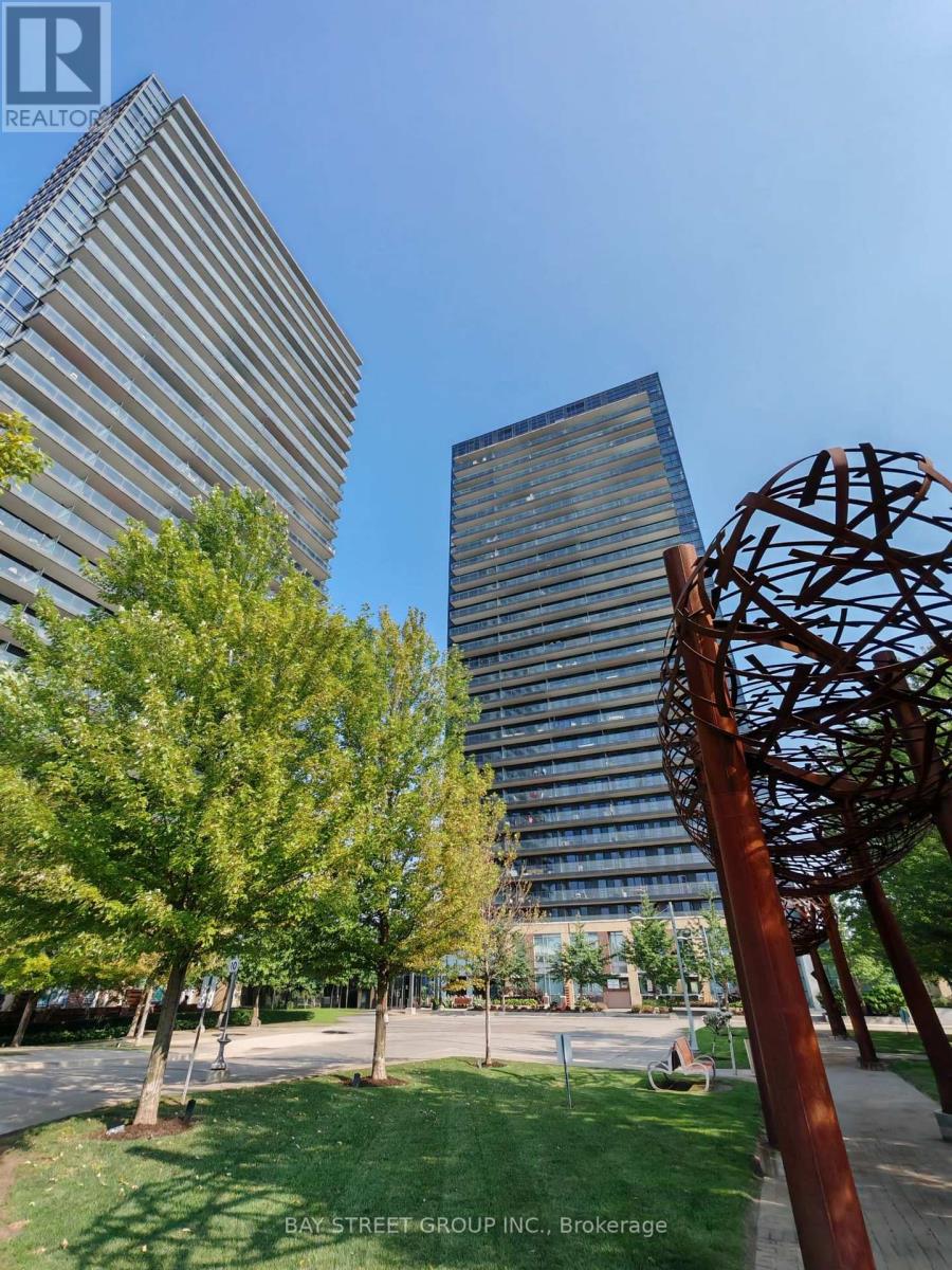 512 - 29 SINGER COURT