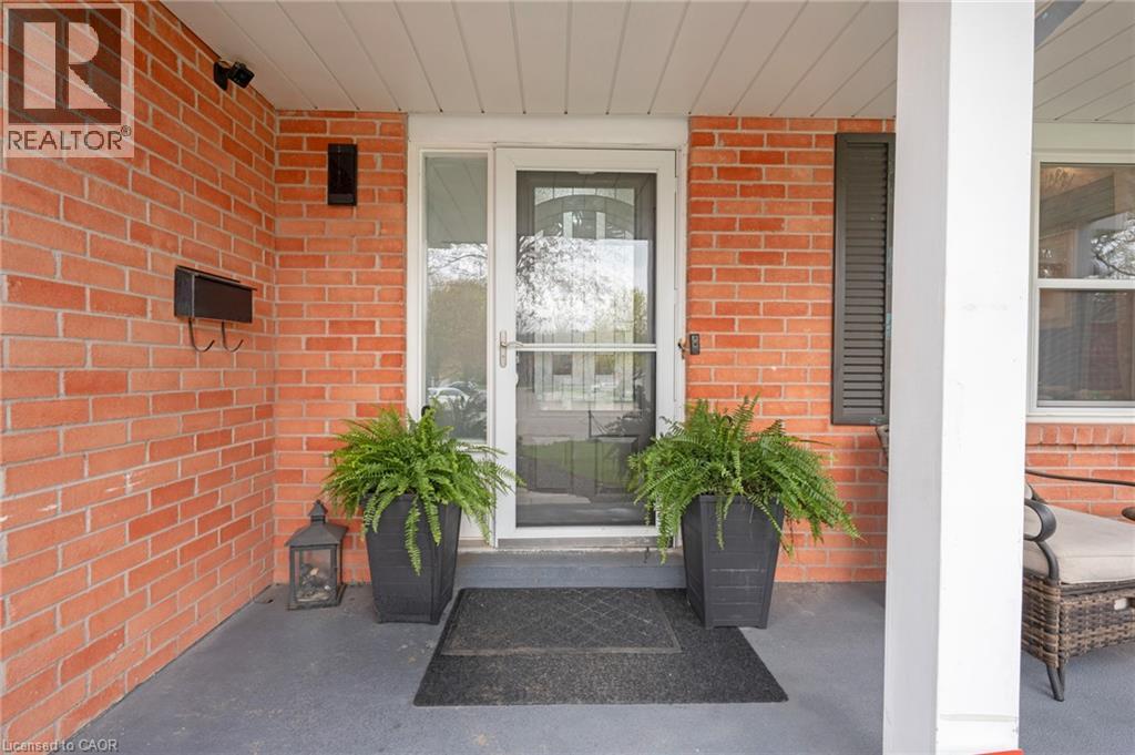 26 TELFER Court