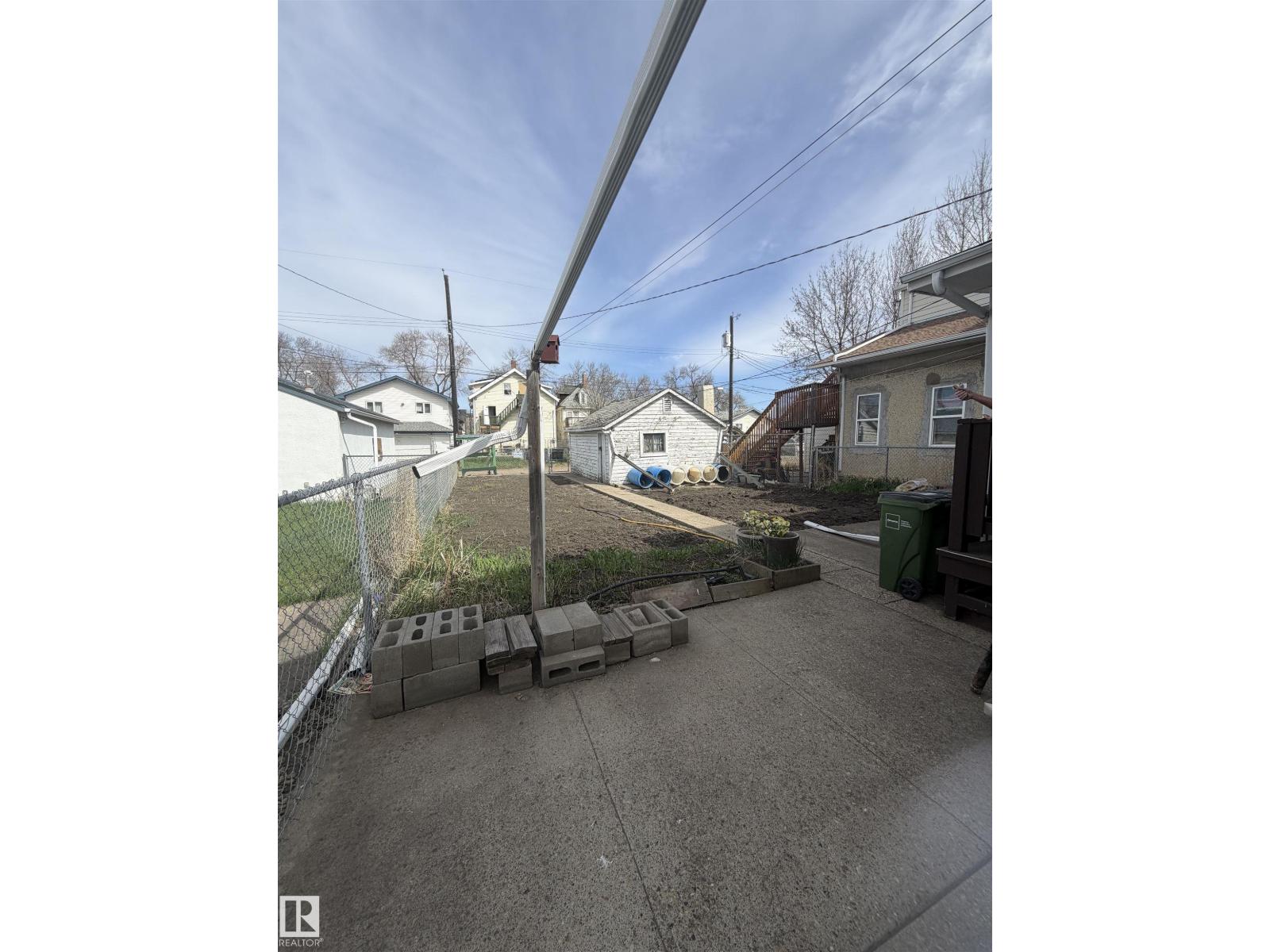 9630 106 AV NW
