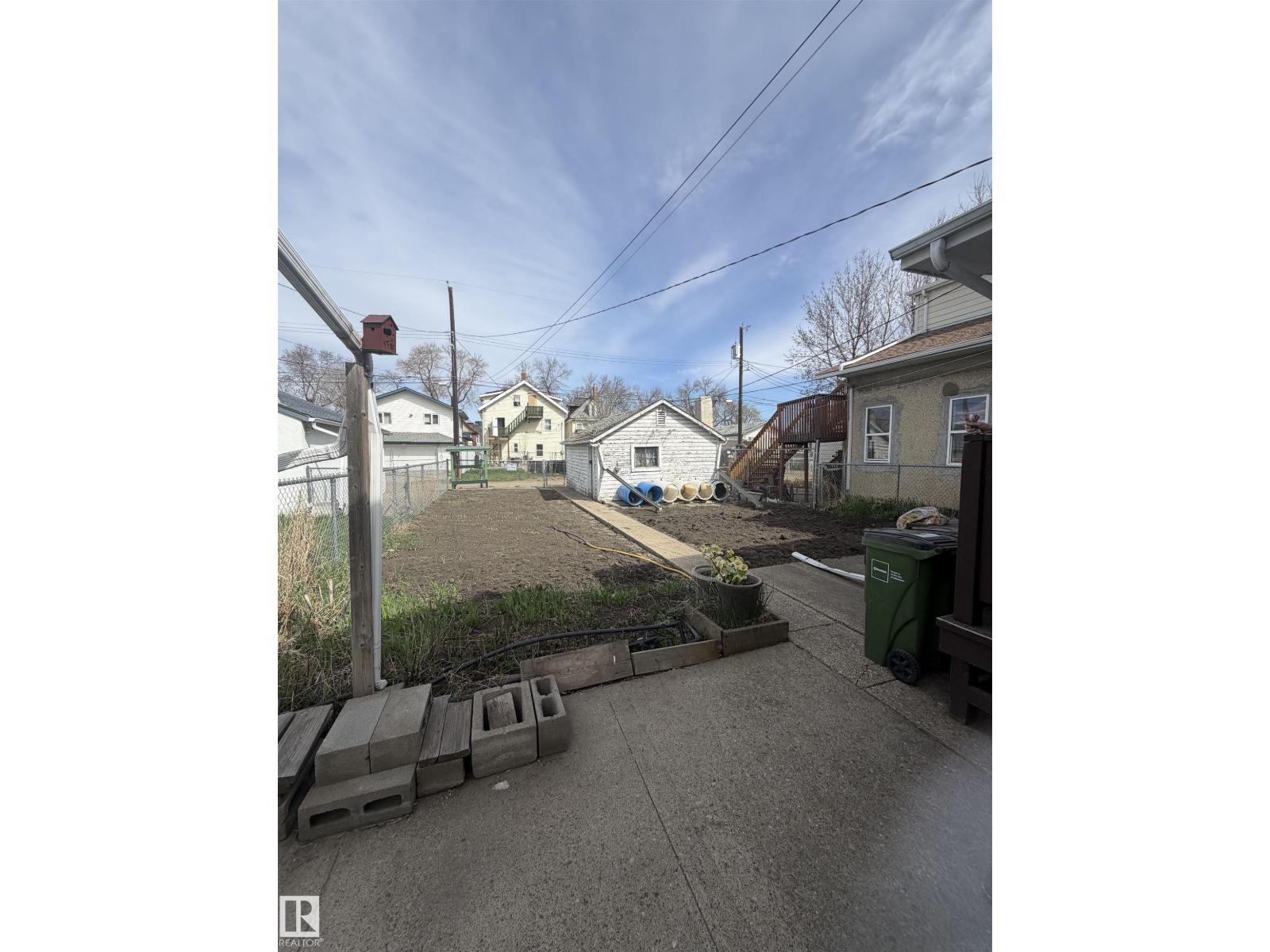 9630 106 AV NW