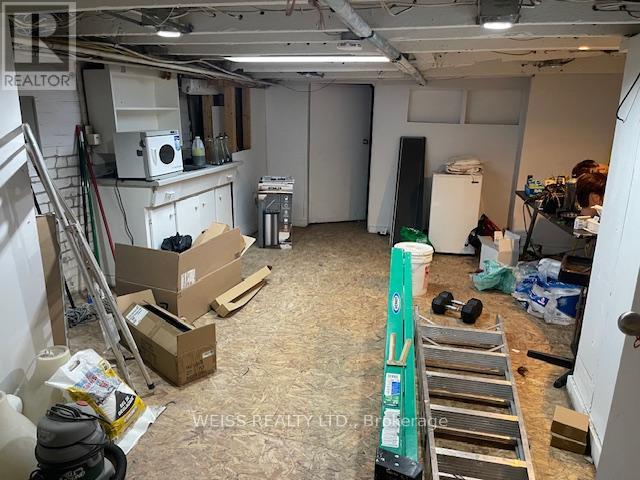 1114 QUEEN STREET W
