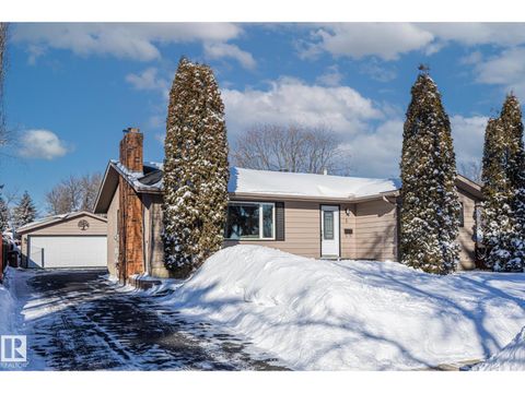 1 Larkspur CR St. Albert AB T8N2M4