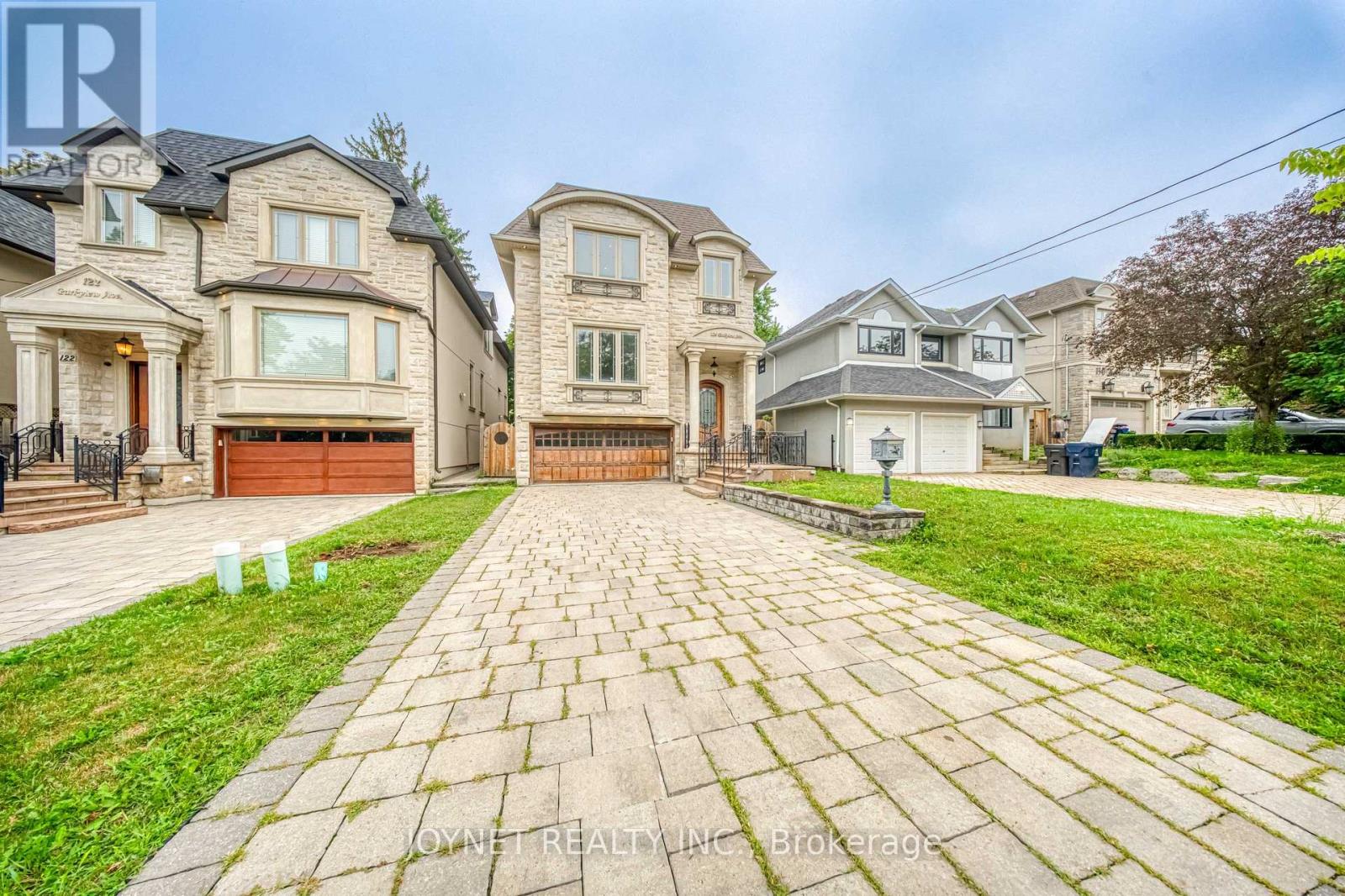 126 PARKVIEW AVENUE