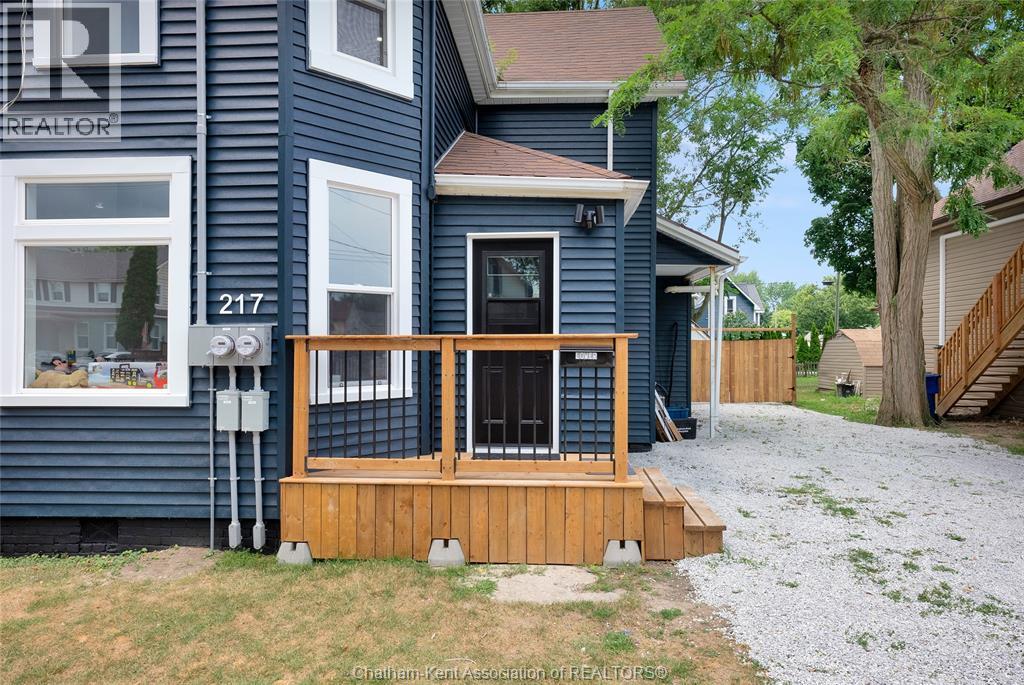 217 SELKIRK STREET