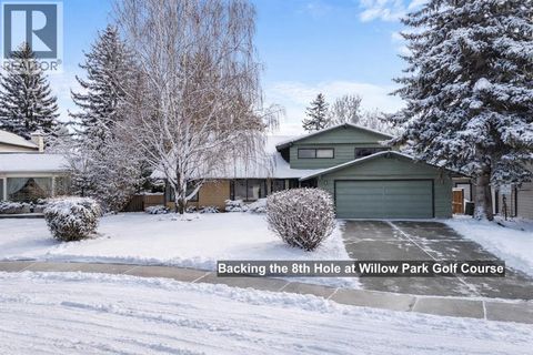 427 Willow Grove Crescent SE Calgary AB T2J1N5
