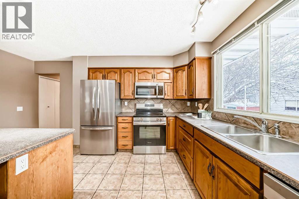 131 Bracewood Road SW