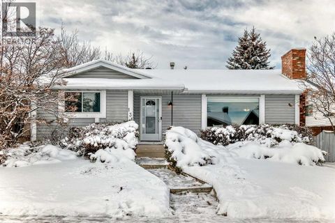 131 Bracewood Road SW Calgary AB T2W3B9